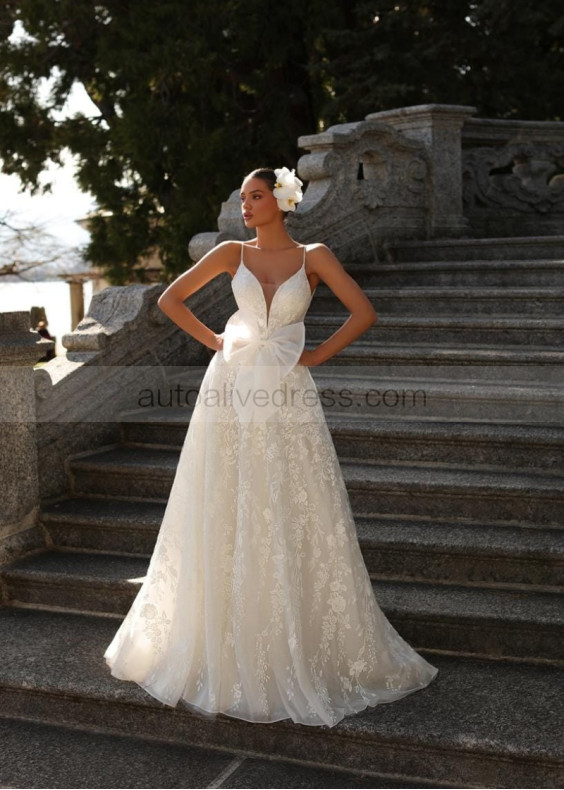 Ivory Embroidered Organza V Back Chic Wedding Dress With Detachable Bow